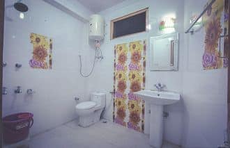 Gautam Hotel and Cottage